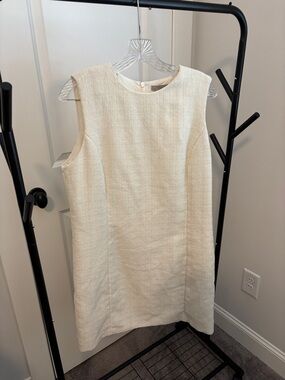 H&M Cream Sleeveless Boucle Shift Dress